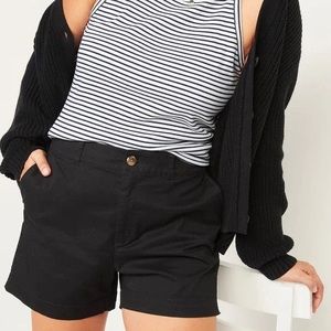 Old Navy Everyday Short Cotton Blend Stretch Mid-Rise 5 inch Inseam Black Shorts